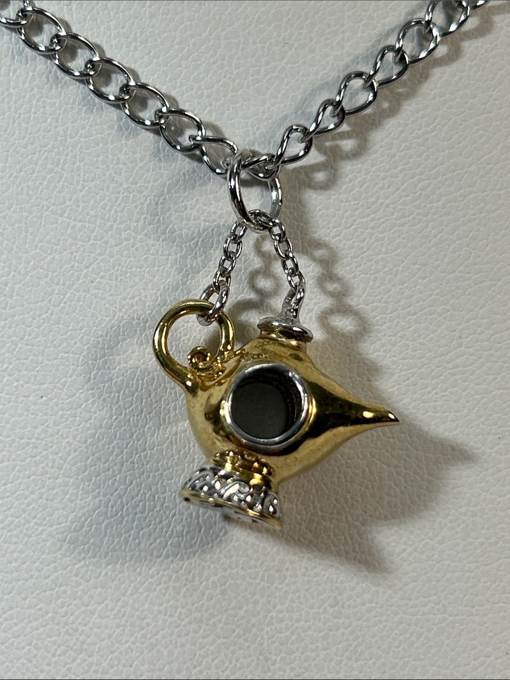 NWOT Gems En Vogue Palladium 18k Accent Tea Pot - Genie Lamp Charm Necklace
